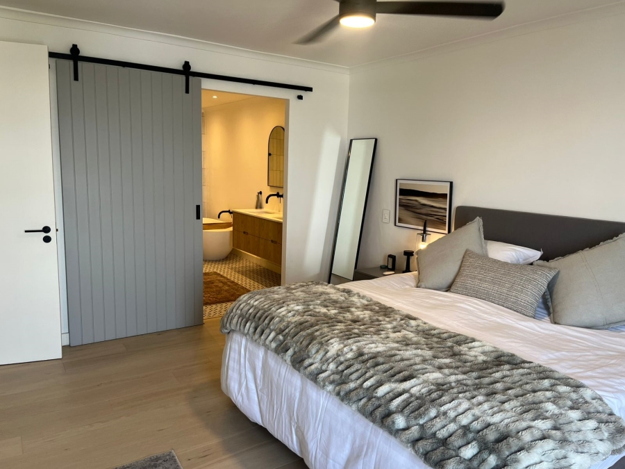To Let 2 Bedroom Property for Rent in Fresnaye Western Cape